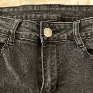 UWJ Black Distressed Jeans